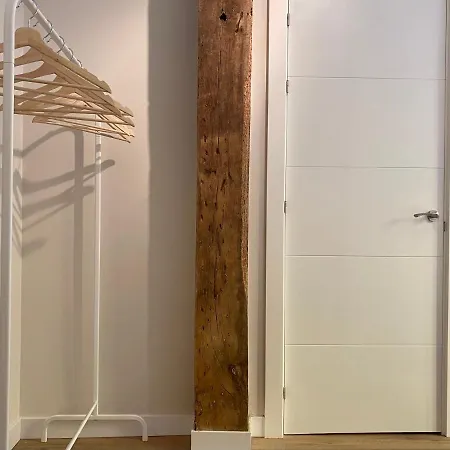 Precioso Junto A Casco Viejo Apartamento *